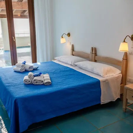 Tre Mari Hotel *